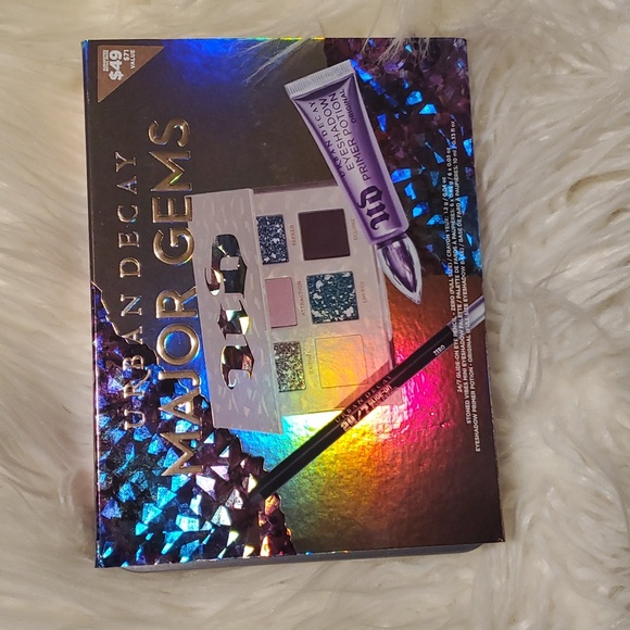 Urban Decay Stoned Vibes Major Gems gift set - Picture 5 of 9